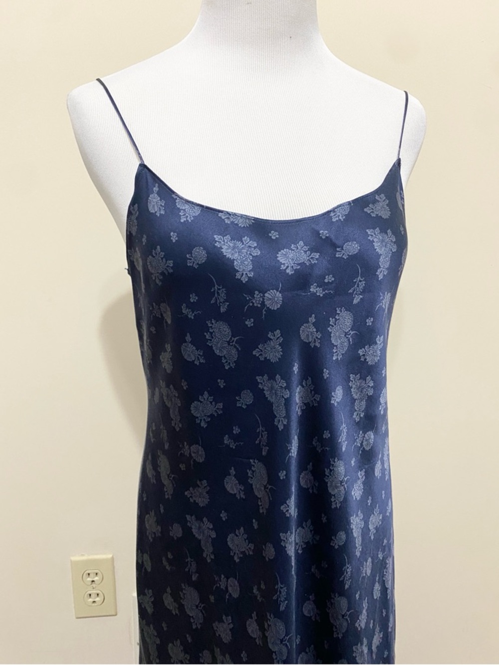 Vince Floral Slip Dress in Calico Floral & Coastal Navy Blue - Picture 4 of 8